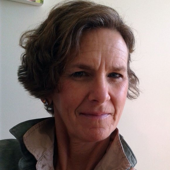 Meet your Posher, Amy - Picture 1 of 1